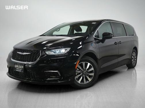 2023 Chrysler Pacifica Hybrid Hybrid Touring L
