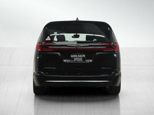 2023 Chrysler Pacifica Hybrid Hybrid Touring L