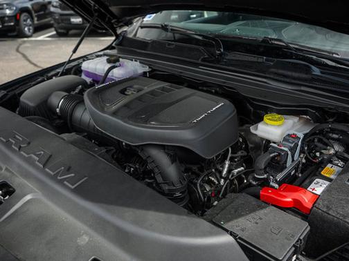2025 RAM 1500 Limited