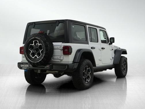 Bright White Clearcoat 2023 Jeep Wrangler Rubicon