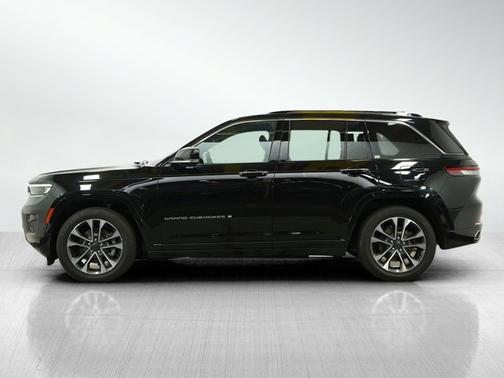 2022 Jeep Grand Cherokee Overland