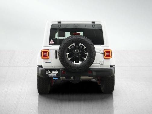 Bright White Clearcoat 2024 Jeep Wrangler Rubicon X