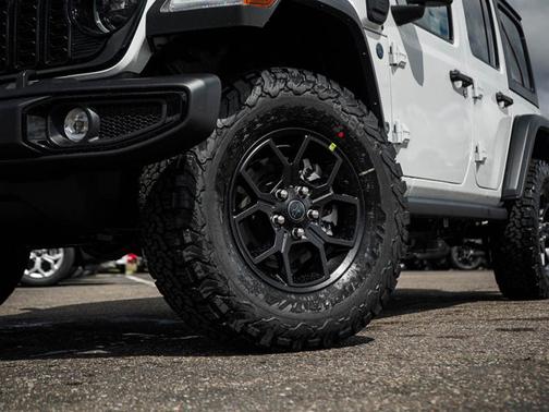 2025 Jeep Wrangler 4xe Willys