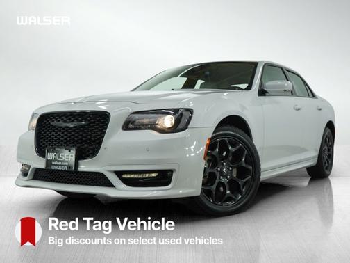 2023 Chrysler 300 Touring L