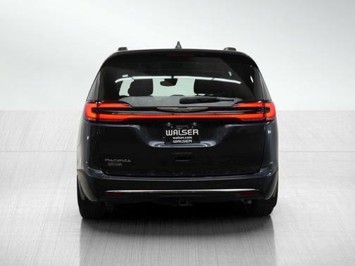 2021 Chrysler Pacifica Touring