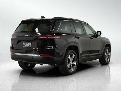 2022 Jeep Grand Cherokee