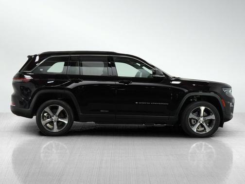 2022 Jeep Grand Cherokee