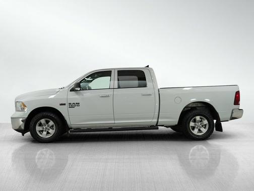 2022 RAM 1500 SLT