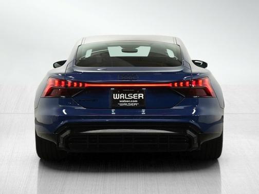 2023 Audi e-tron GT Premium Plus