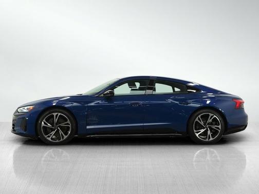 2023 Audi e-tron GT Premium Plus