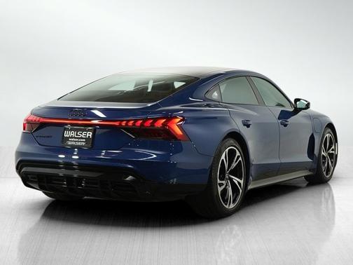 2023 Audi e-tron GT Premium Plus