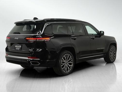 2022 Jeep Grand Cherokee L Summit