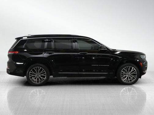 2022 Jeep Grand Cherokee L Summit