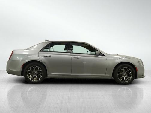 2016 Chrysler 300 S