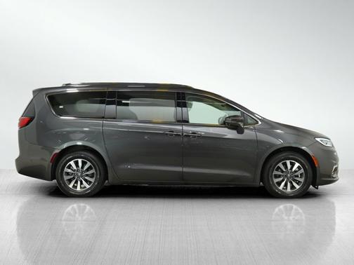 2021 Chrysler Pacifica Hybrid Hybrid Touring L