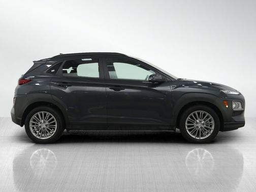 2020 Hyundai KONA SEL Plus