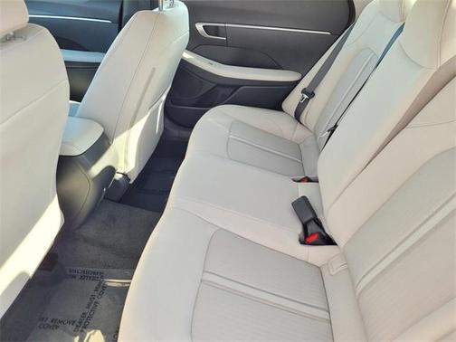2025 Hyundai SONATA SE