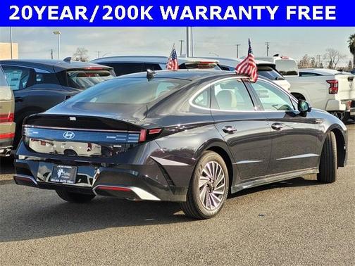 2025 Hyundai SONATA Hybrid Limited