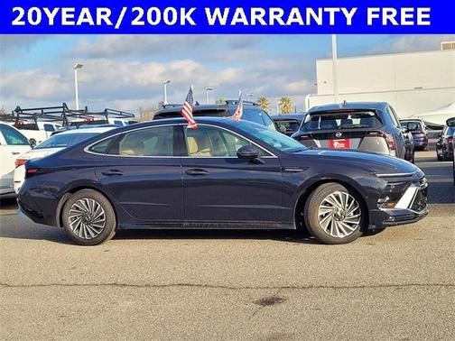 2025 Hyundai SONATA Hybrid Limited