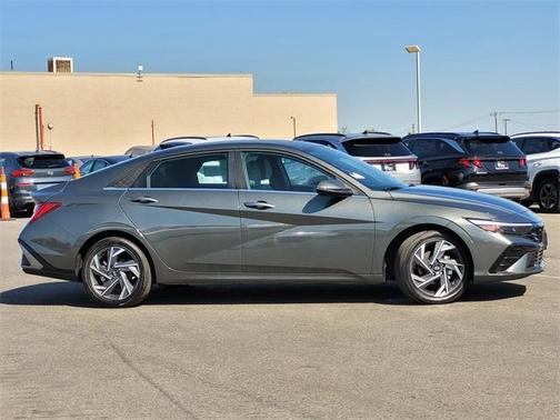 2025 Hyundai ELANTRA HEV Limited