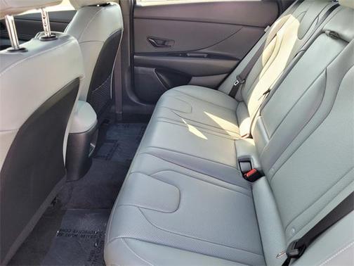 2025 Hyundai ELANTRA HEV Limited