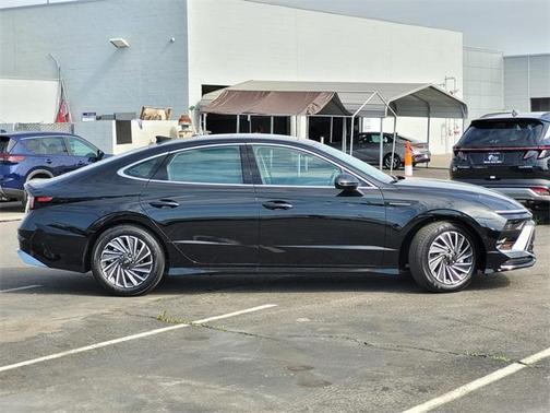 2025 Hyundai SONATA Hybrid Limited