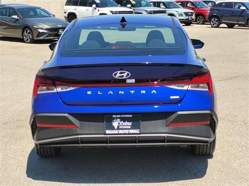 2025 Hyundai ELANTRA HEV SEL Sport