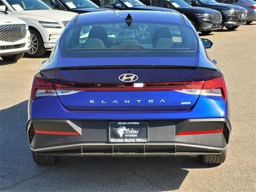 2025 Hyundai ELANTRA HEV SEL Sport