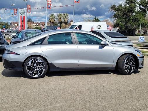 2025 Hyundai IONIQ 6 SEL