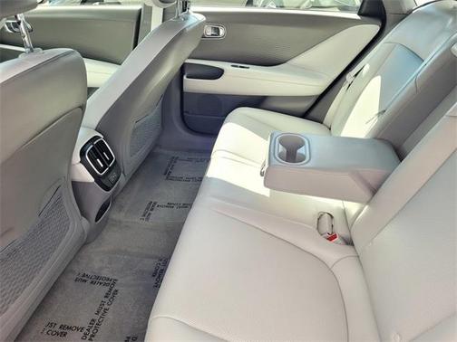 2025 Hyundai IONIQ 6 SEL
