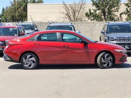 2025 Hyundai ELANTRA HEV SEL Sport