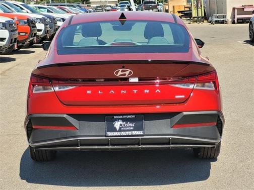 2025 Hyundai ELANTRA HEV SEL Sport