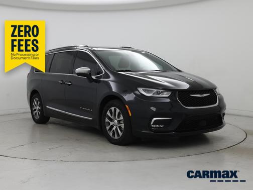 Black 2023 Chrysler Pacifica Hybrid Pinnacle