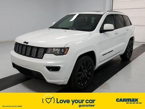Photo 3 of 27 of 2019 Jeep Grand Cherokee Altitude