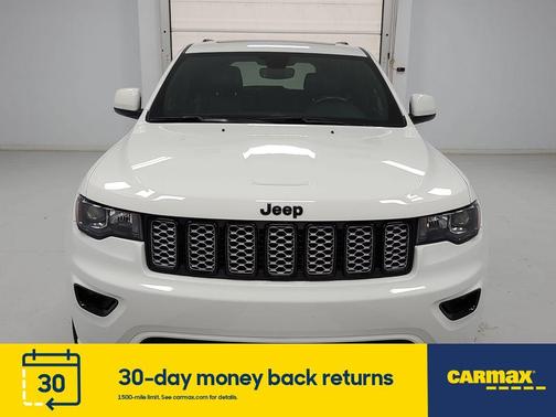 Photo 2 of 27 of 2019 Jeep Grand Cherokee Altitude