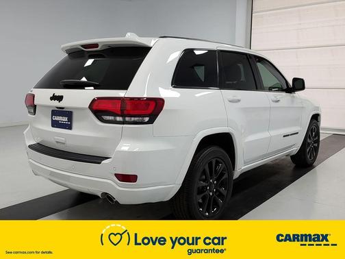 Photo 5 of 27 of 2019 Jeep Grand Cherokee Altitude