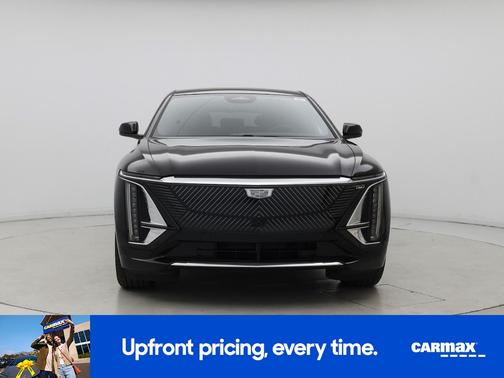 2024 Cadillac LYRIQ Luxury 2