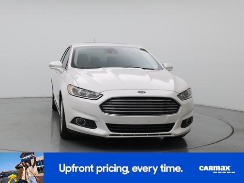 White 2016 Ford Fusion Energi SE