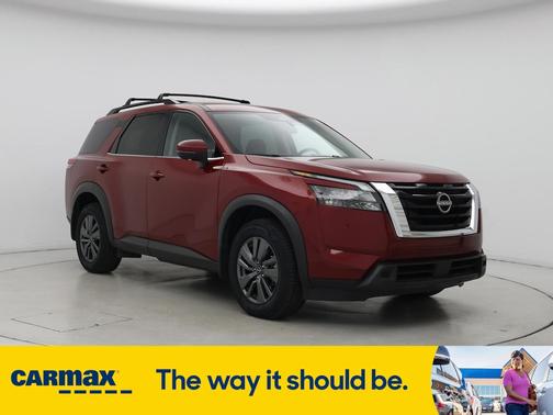 2023 Nissan Pathfinder SV
