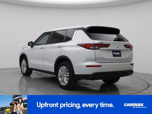 2024 Mitsubishi Outlander ES