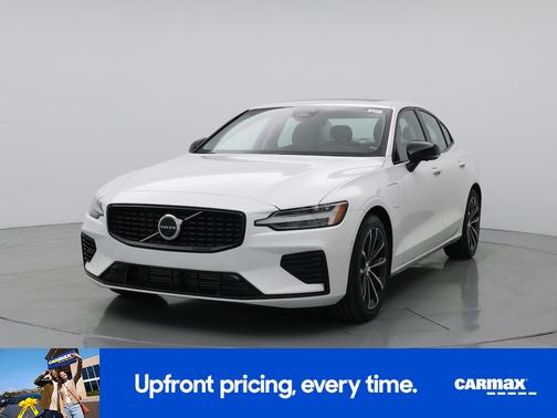 2023 Volvo S60 Recharge Plug-In Hybrid T8 Plus Dark Theme