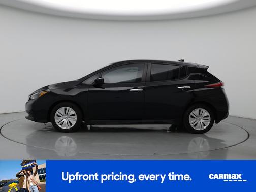 Black 2022 Nissan Leaf S