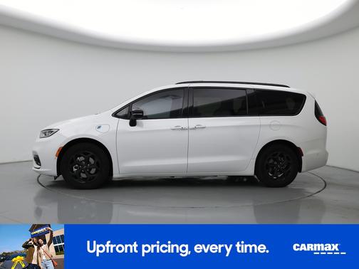White 2024 Chrysler Pacifica Hybrid S Appearance Pkg
