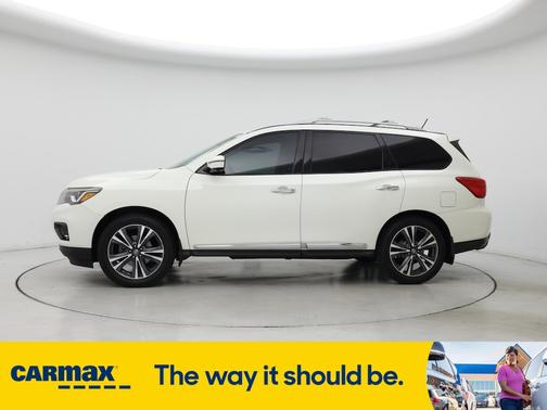 2017 Nissan Pathfinder Platinum