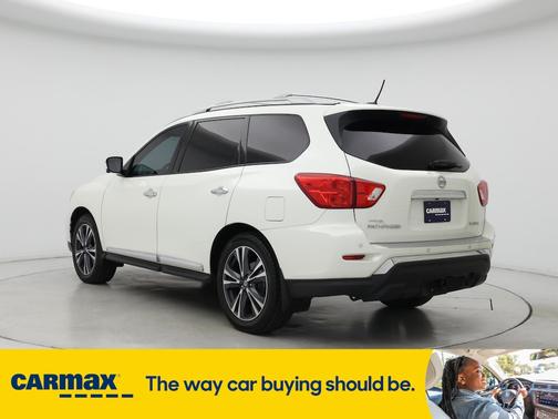 2017 Nissan Pathfinder Platinum