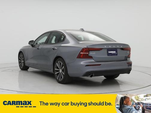 2021 Volvo S60 T5 Momentum
