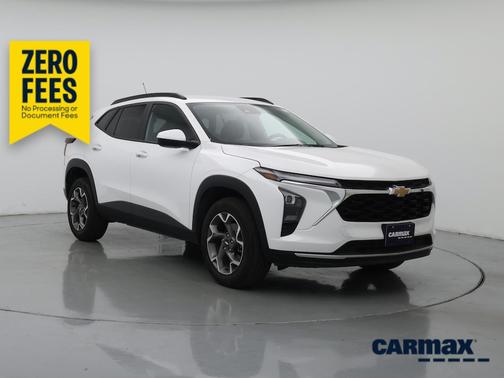 White 2025 Chevrolet Trax LT