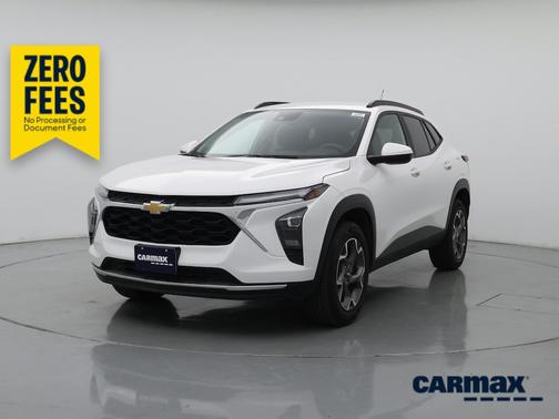 White 2025 Chevrolet Trax LT