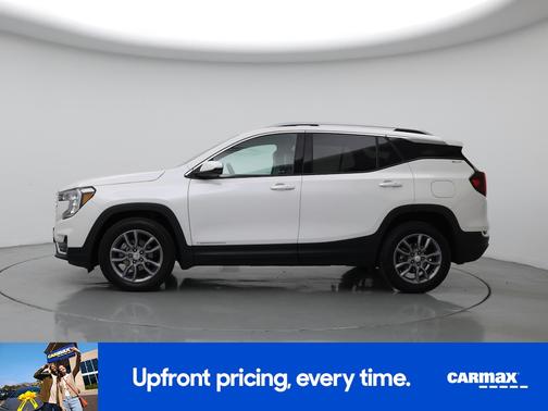 White 2022 GMC Terrain SLT