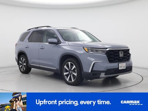 Gray 2025 Honda Pilot Touring